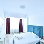 Loft Summerland Apartments